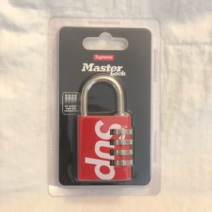 Supreme Masterlock Numeric Lock Red